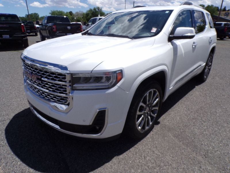2021 GMC Acadia Denali in White Frost Tricoat — front three-quarter view