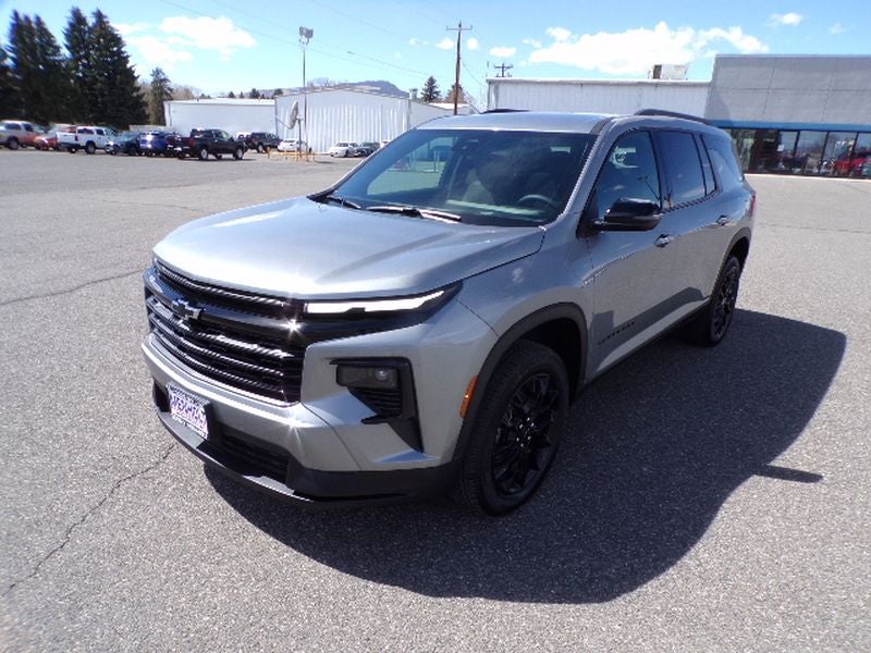 2026 Chevrolet Traverse LT in Sterling Gray Metallic — front three-quarter view