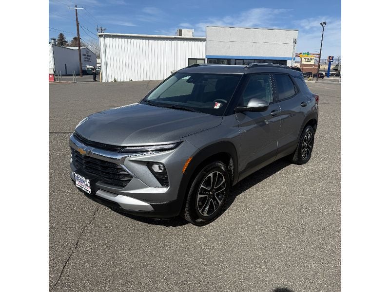 2025 Chevrolet Trailblazer LT in Sterling Gray Metallic — front three-quarter view